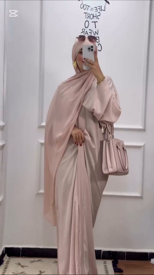 Pink Zoom Button Abaya