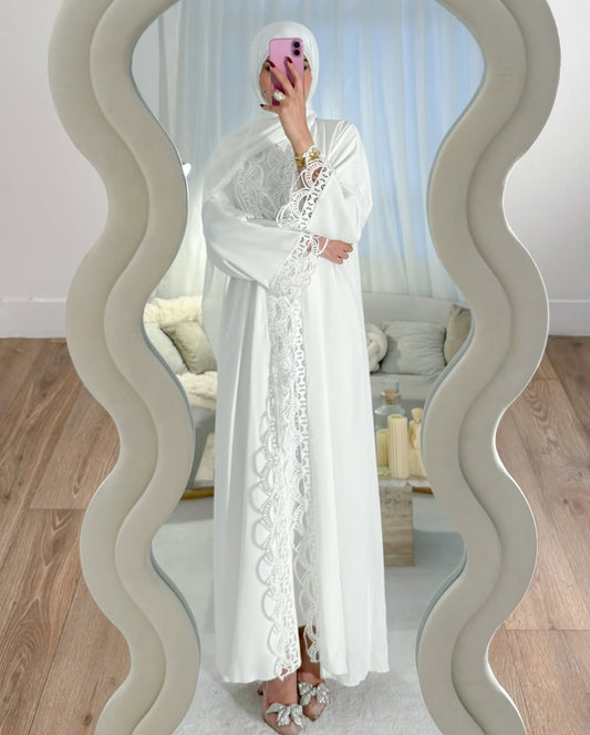 white Nida Safaa Abaya