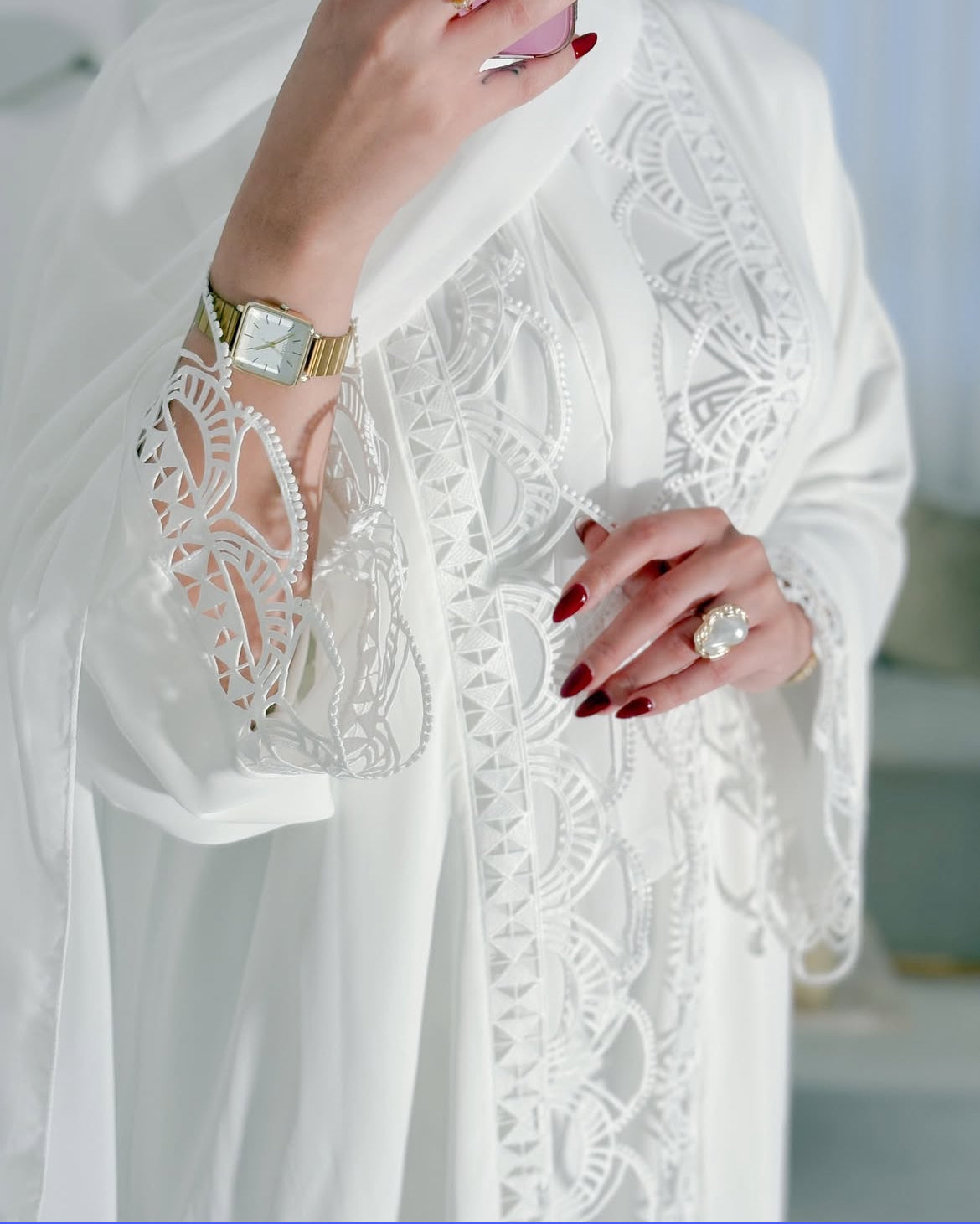 white Nida Safaa Abaya