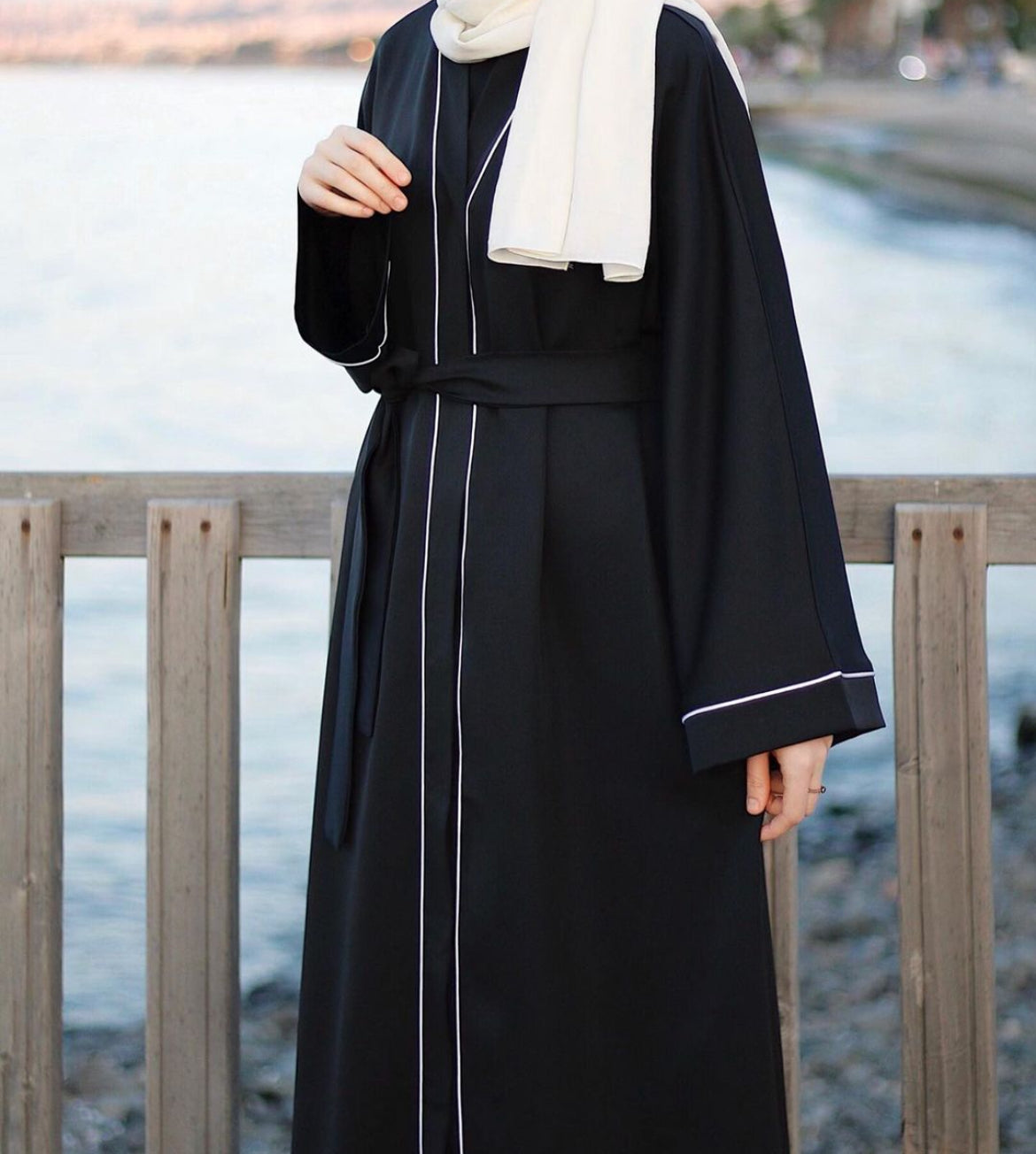 Black Nida Piping Abaya With Buttons