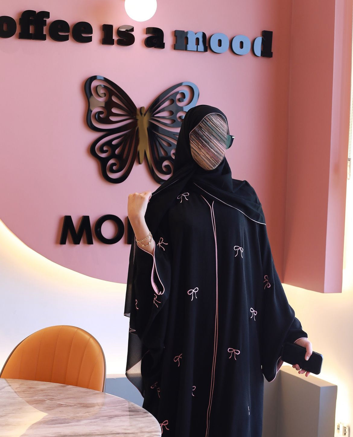 Black Nida Bow Abaya