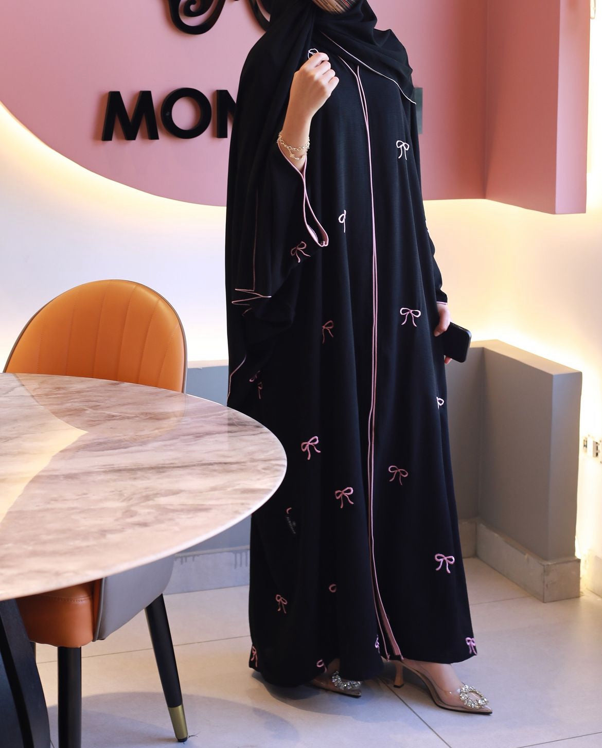 Black Nida Bow Abaya