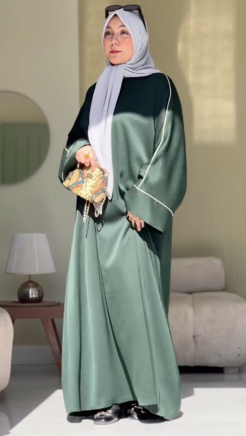 Soft Zoom Piping Abaya