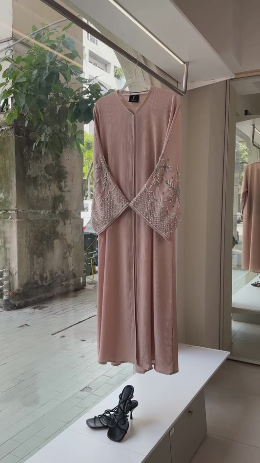 Pink zoom petal abaya